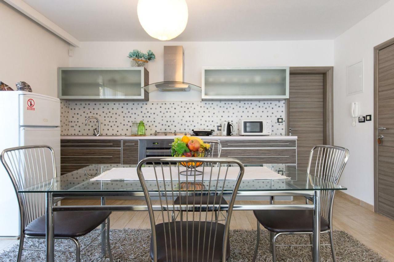 Apartments & Rooms Ddd2 Baška Dış mekan fotoğraf